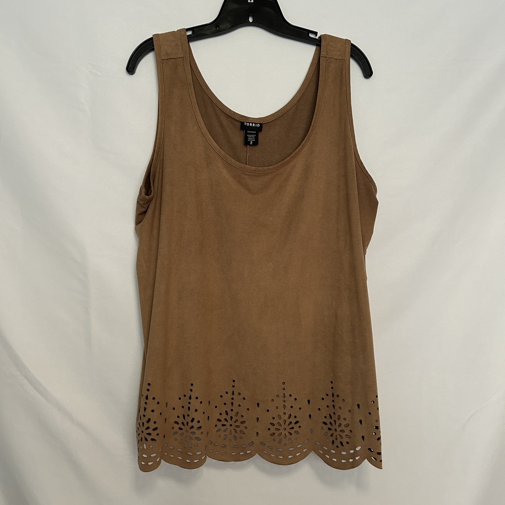 Torrid Laser-Cut‎ Hem Sleeveless Tank Top